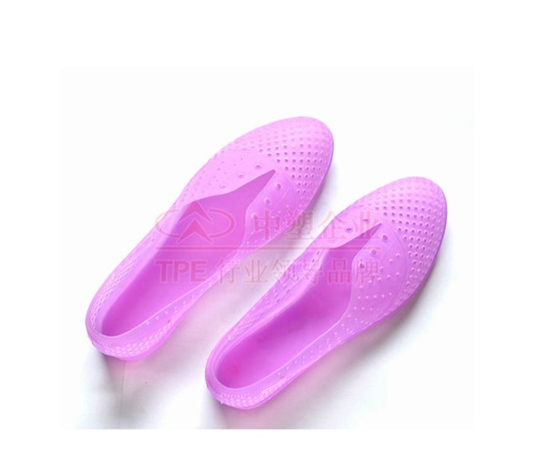 Come prevenire l'assorbimento di umidità nei materiali TPE? Come prevenire l'assorbimento di umidità nei materiali TPE?