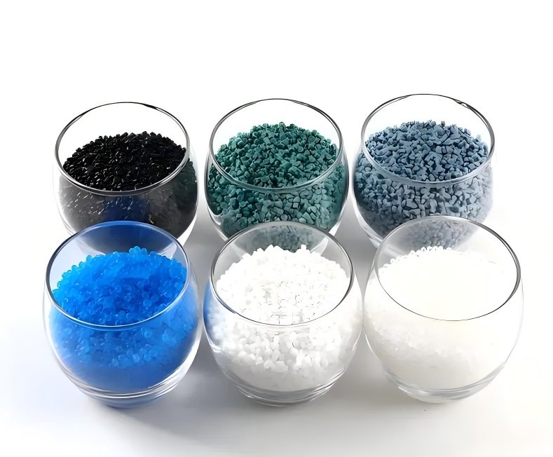 I prodotti in materiale TPE ad alta durezza si sbiancano più facilmente? La durezza del materiale è correlata allo sbiancamento?